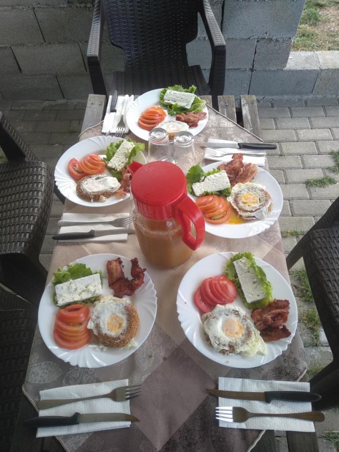 The Brothers Villa Hotel Ohrid Buitenkant foto